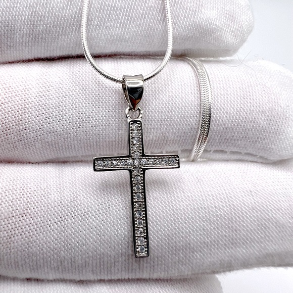 .925 Sterling Silver Pave Cz Cross Necklace - Picture 4 of 14